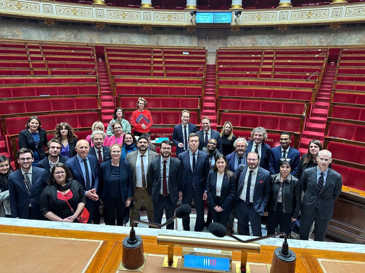 Adoption de la loi influenceurs : retour sur une success story législative  Made In France !